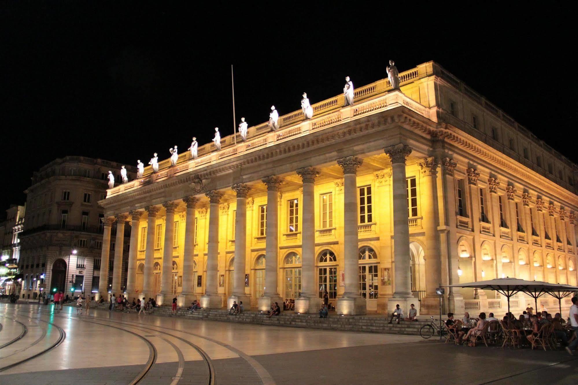 Campanile Bordeaux Nord - Le Lac Exterior foto